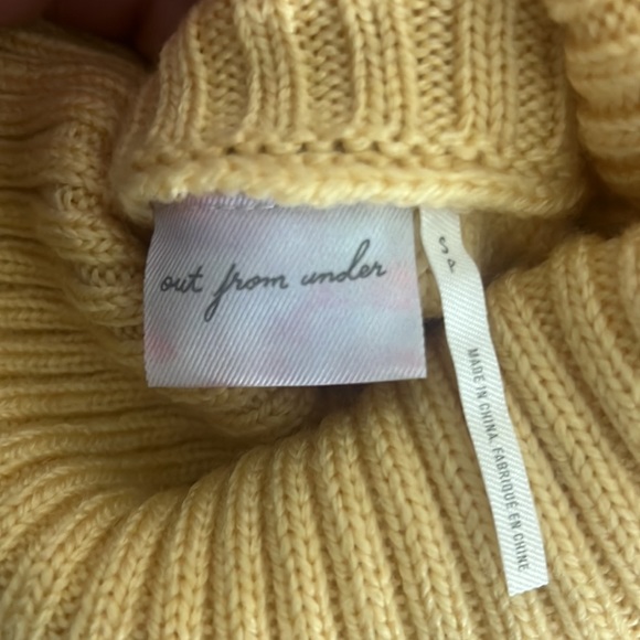 Urban outfitters made by Out From Under yellow long sleeve turtleneck sweater - Picture 6 of 6